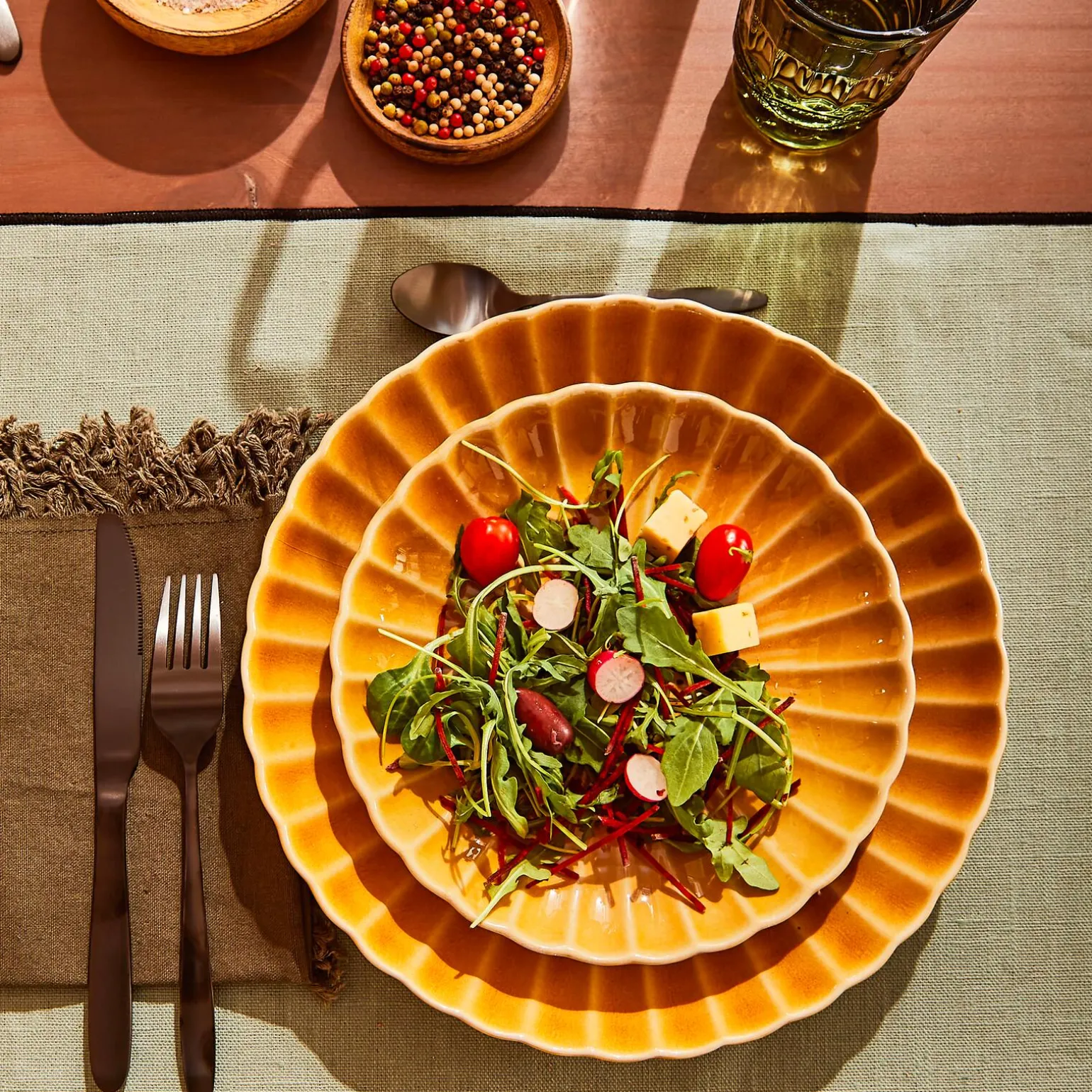 Assiette SUNNY coloris ocre - 4MURS