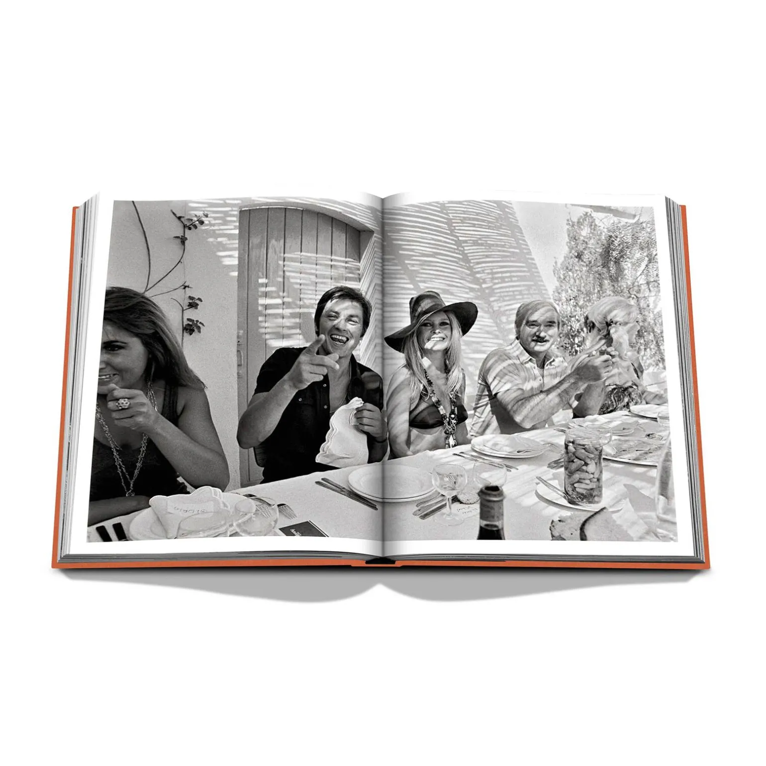Assouline Livre voyage et nature ST TROPEZ SOLEIL - 4MURS