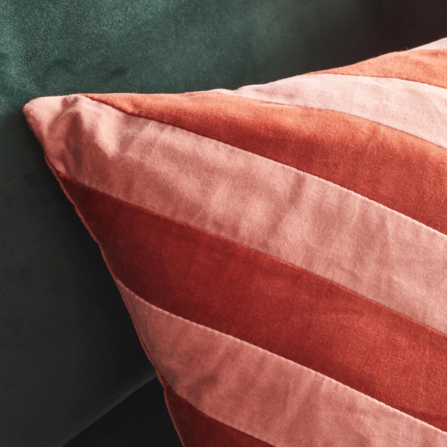 Coussin EBBE coloris orange 45 x 45 cm - 4MURS