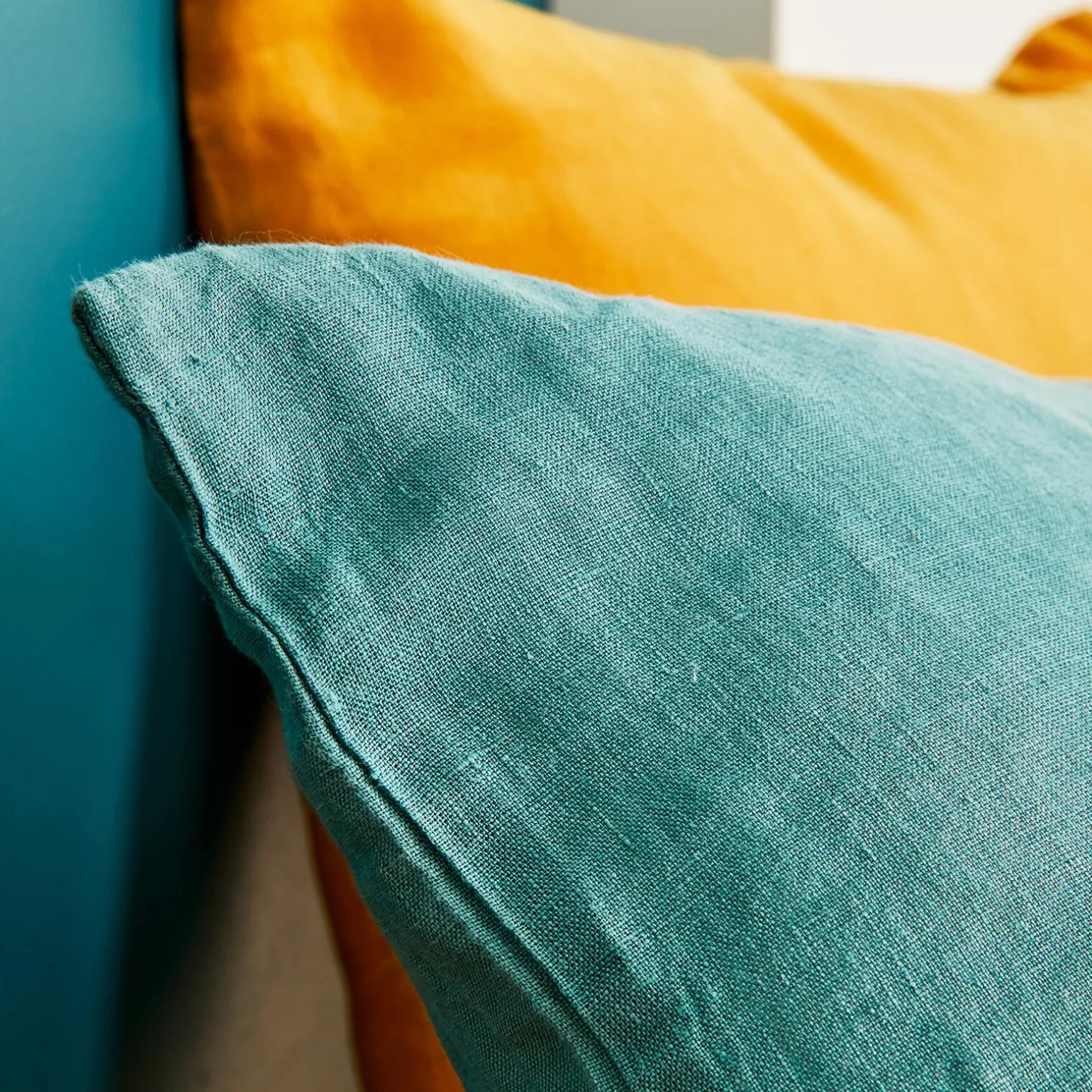 Coussin LINHA coloris vert jade 45 x 45 cm - 4MURS