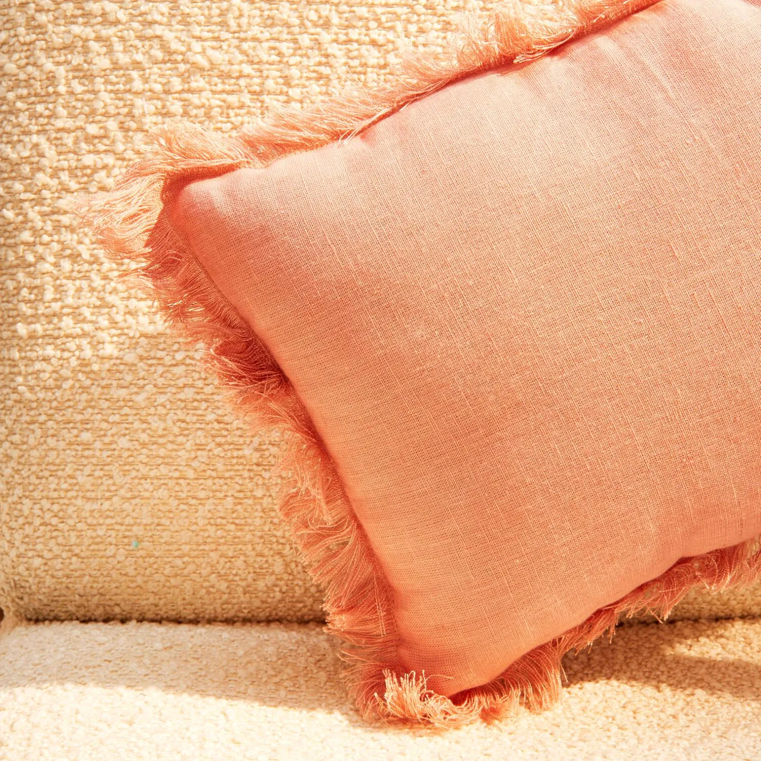 Coussin NAYA coloris Rose cameo 30 x 50 cm - 4MURS