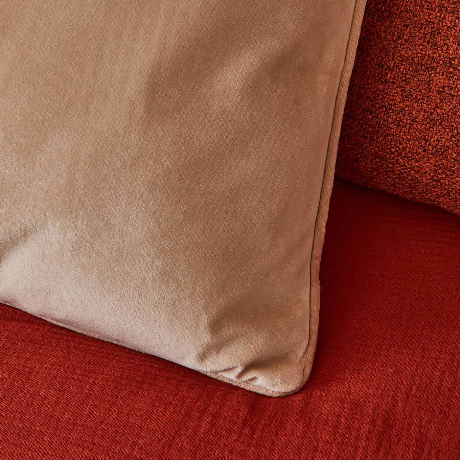 Coussin RIVA coloris blanc cassé 45 x 45 cm - 4MURS