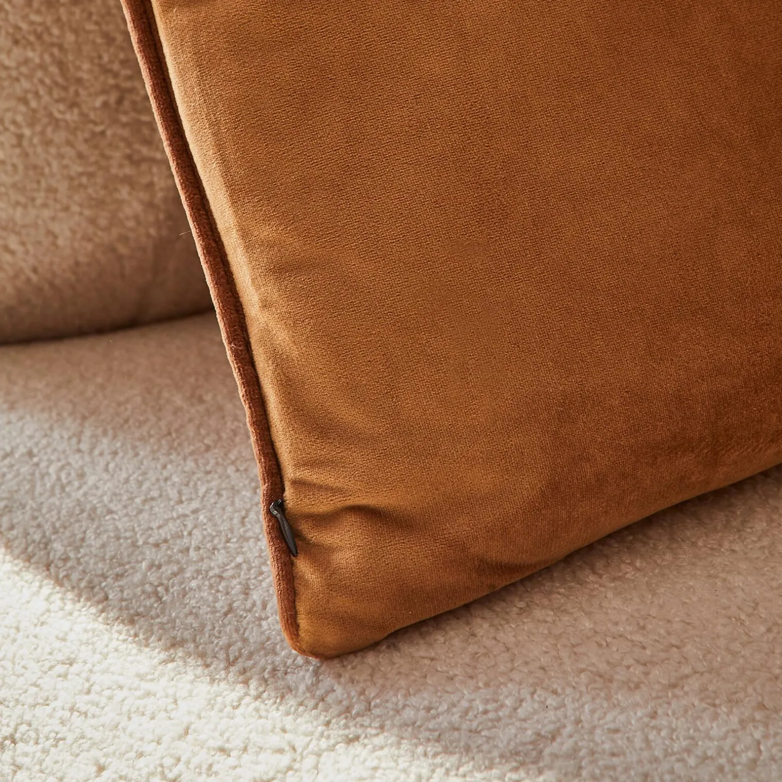 Coussin RIVA coloris cognac 45 x 45 cm - 4MURS