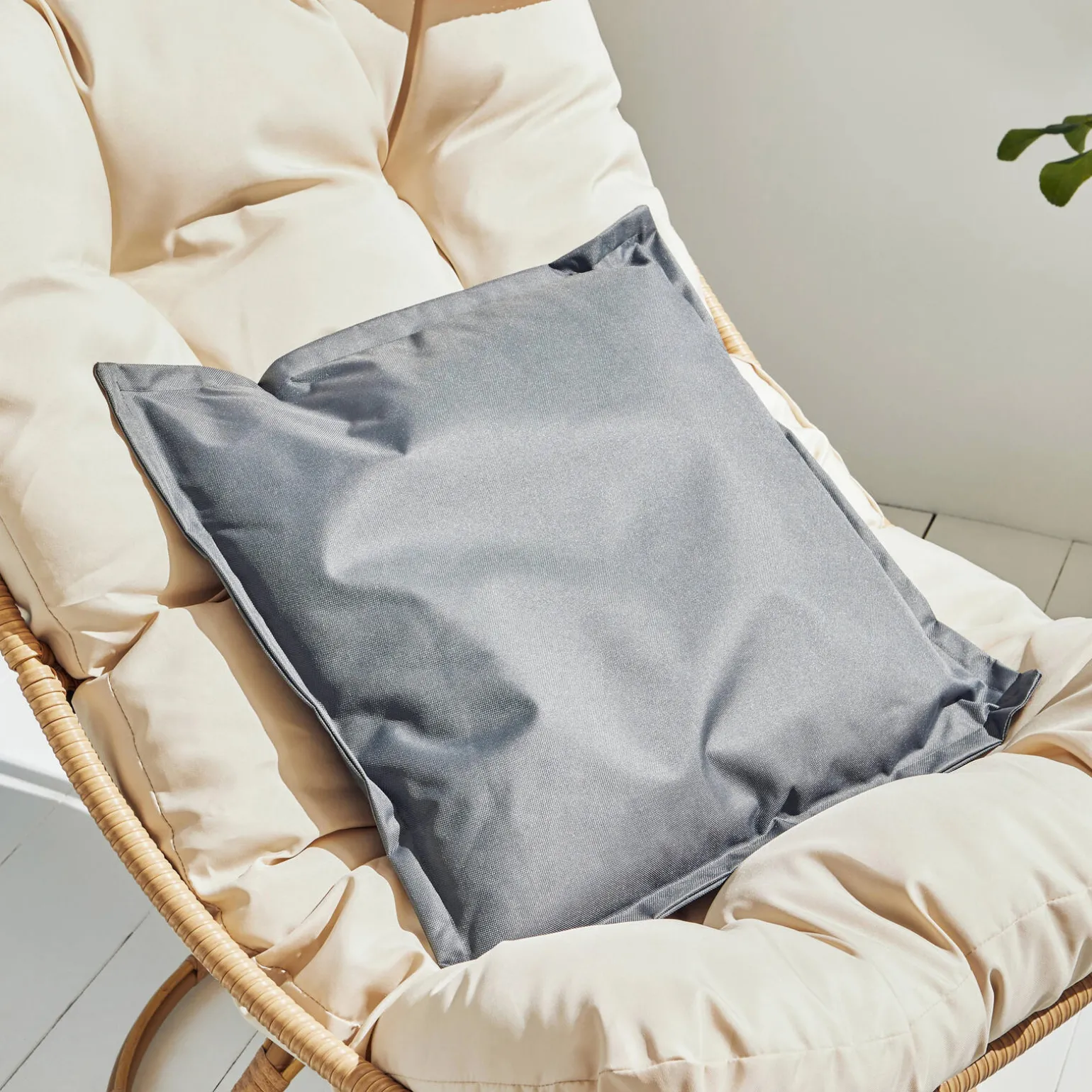 Coussin RYA coloris gris 50 x 50 cm - 4MURS