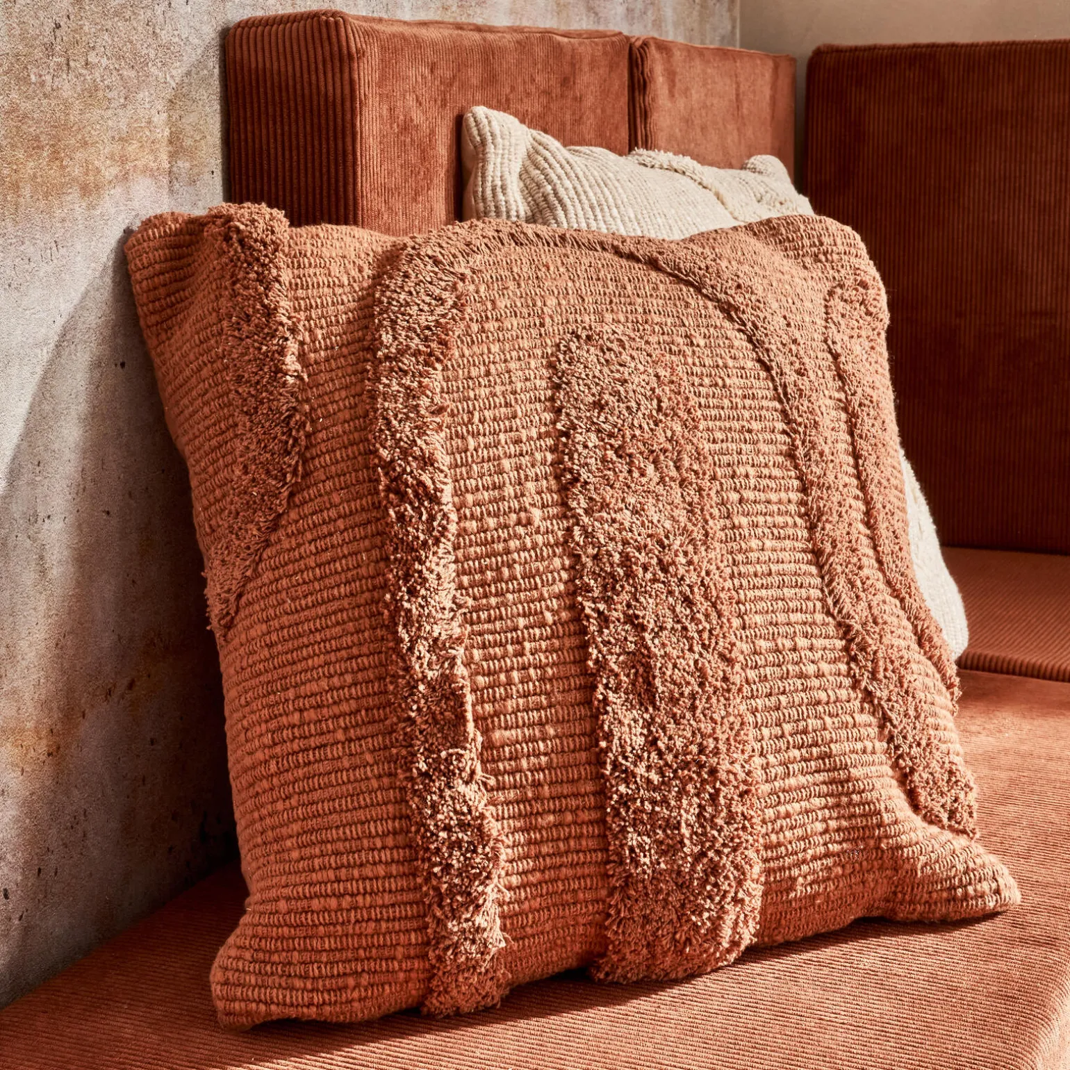 Coussin TIKIA coloris marron 45 x 45 cm - 4MURS