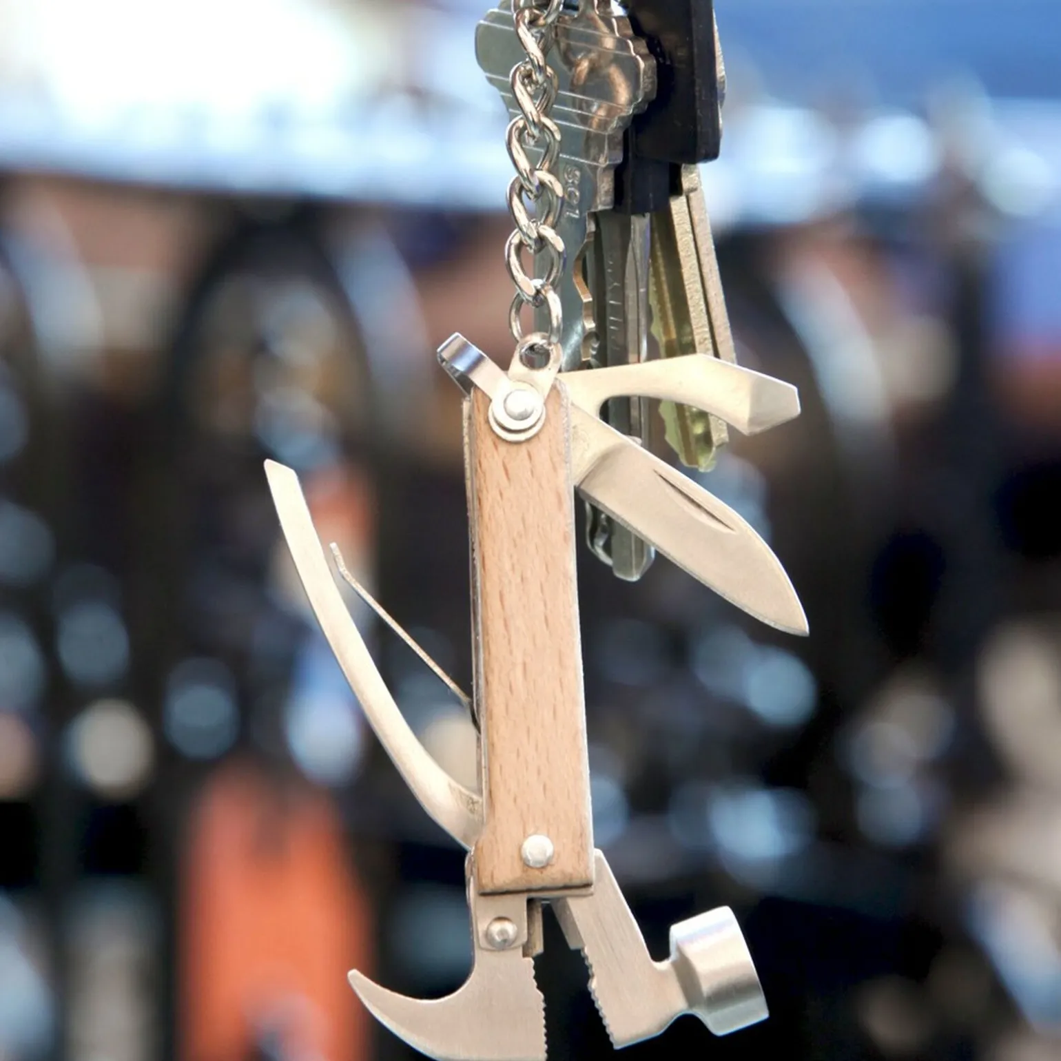 Kikkerland Porte clef TOOLY coloris argent - 4MURS