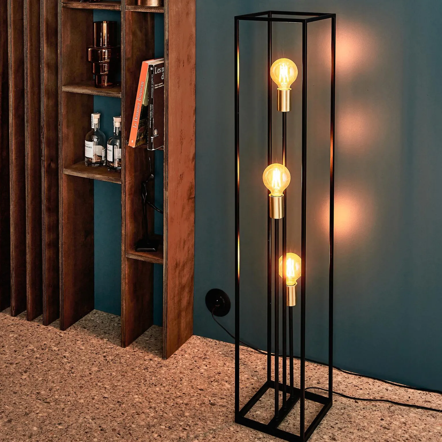 Lampadaire RUBEN coloris noir et or - 4MURS