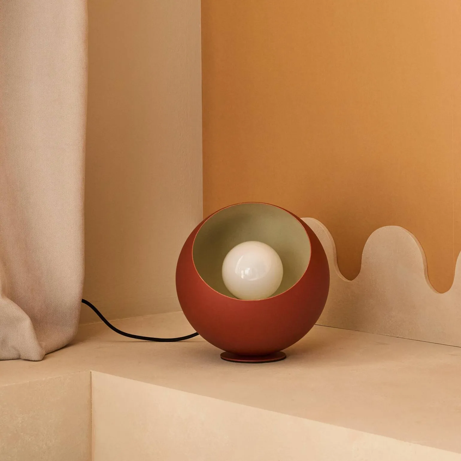 Lampe à poser DOREDOS coloris orange 20 x 20 cm - 4MURS