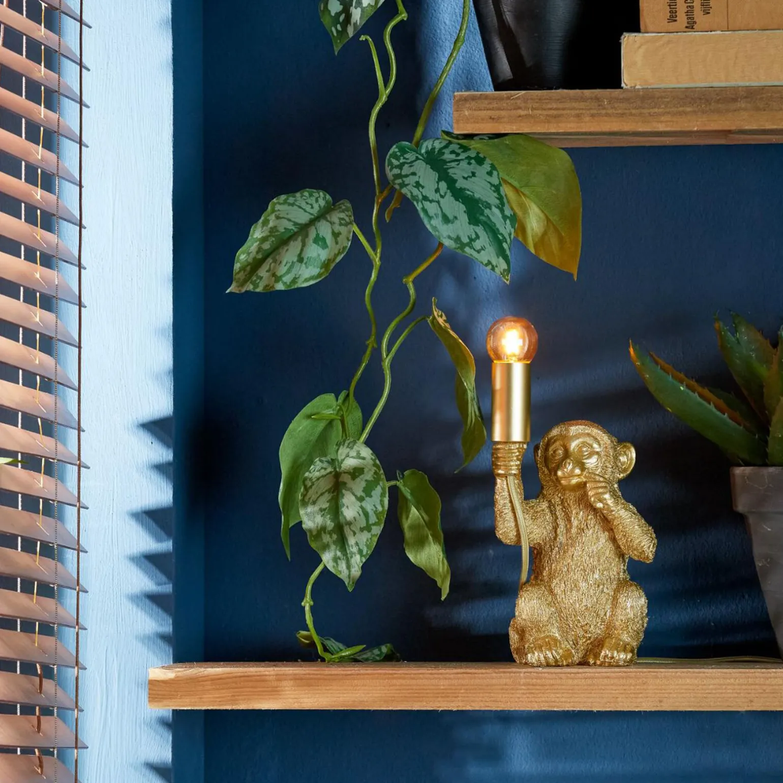 Light & Living Lampe à poser MONKEY THINKER or 23,5 x 12,5 cm - 4MURS