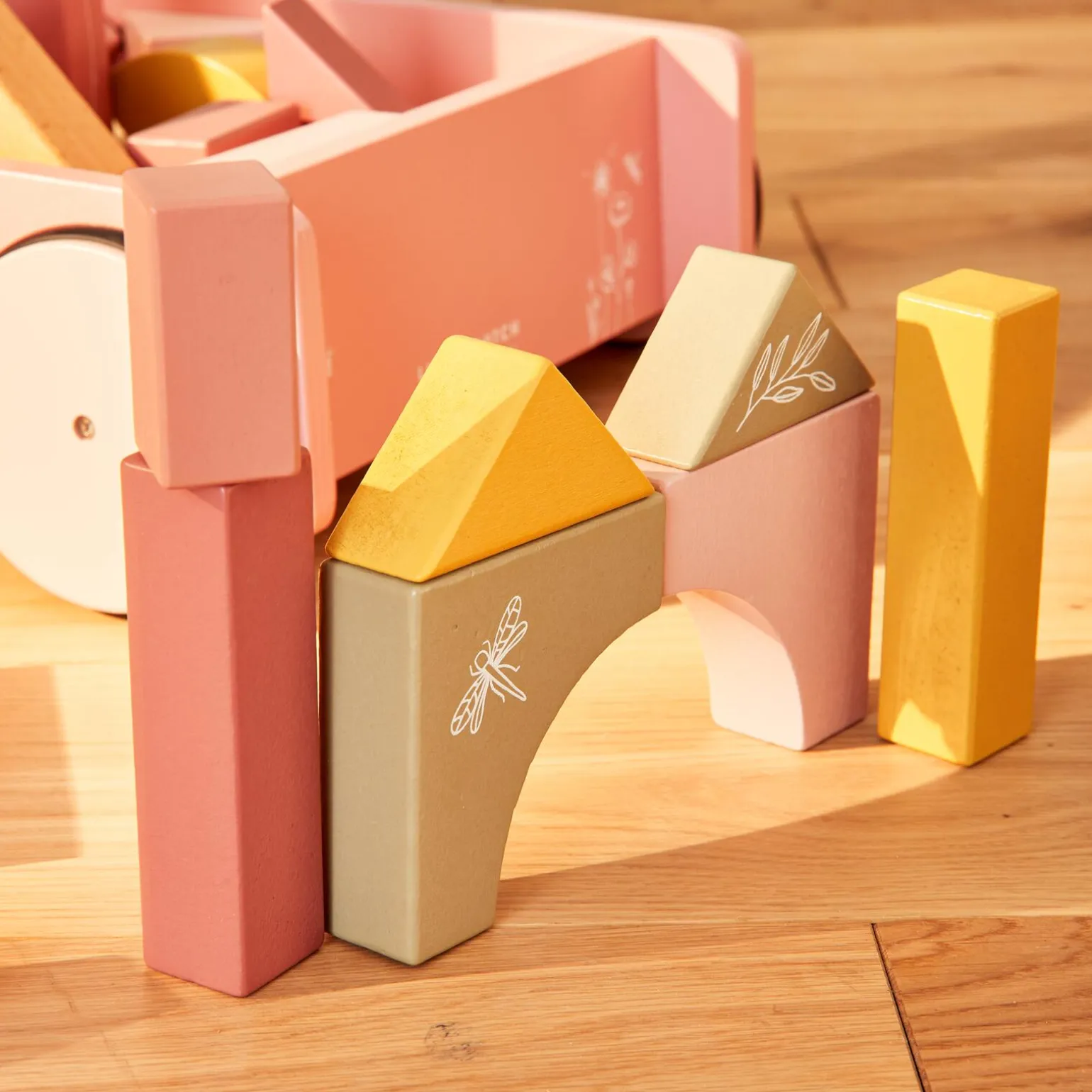 Little Dutch Jeu d'éveil CHARIOT A BLOCS FLEURS - 4MURS