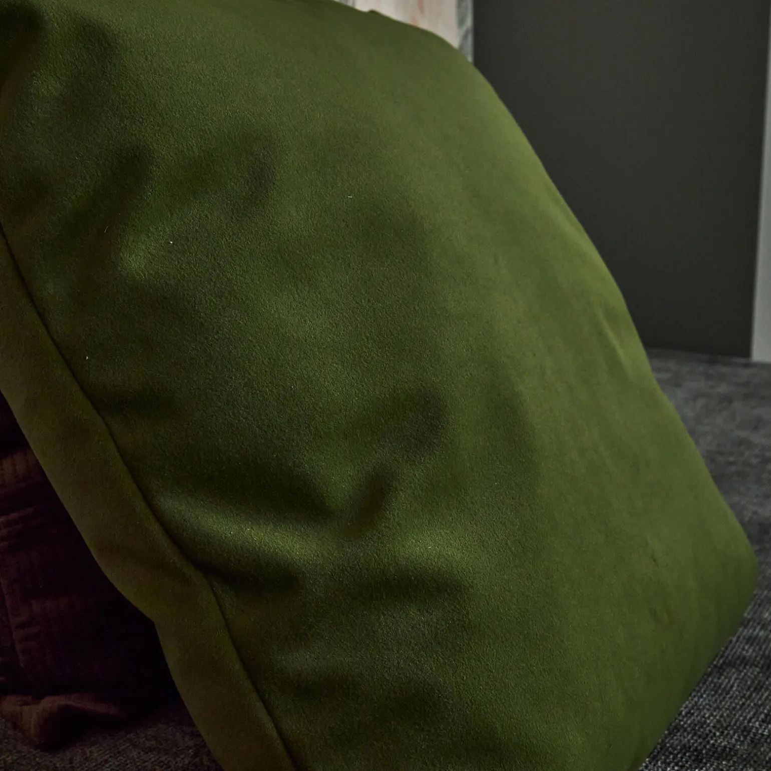 4MURS Coussin TASOS coloris vert olive 45 x 45 cm - 4MURS