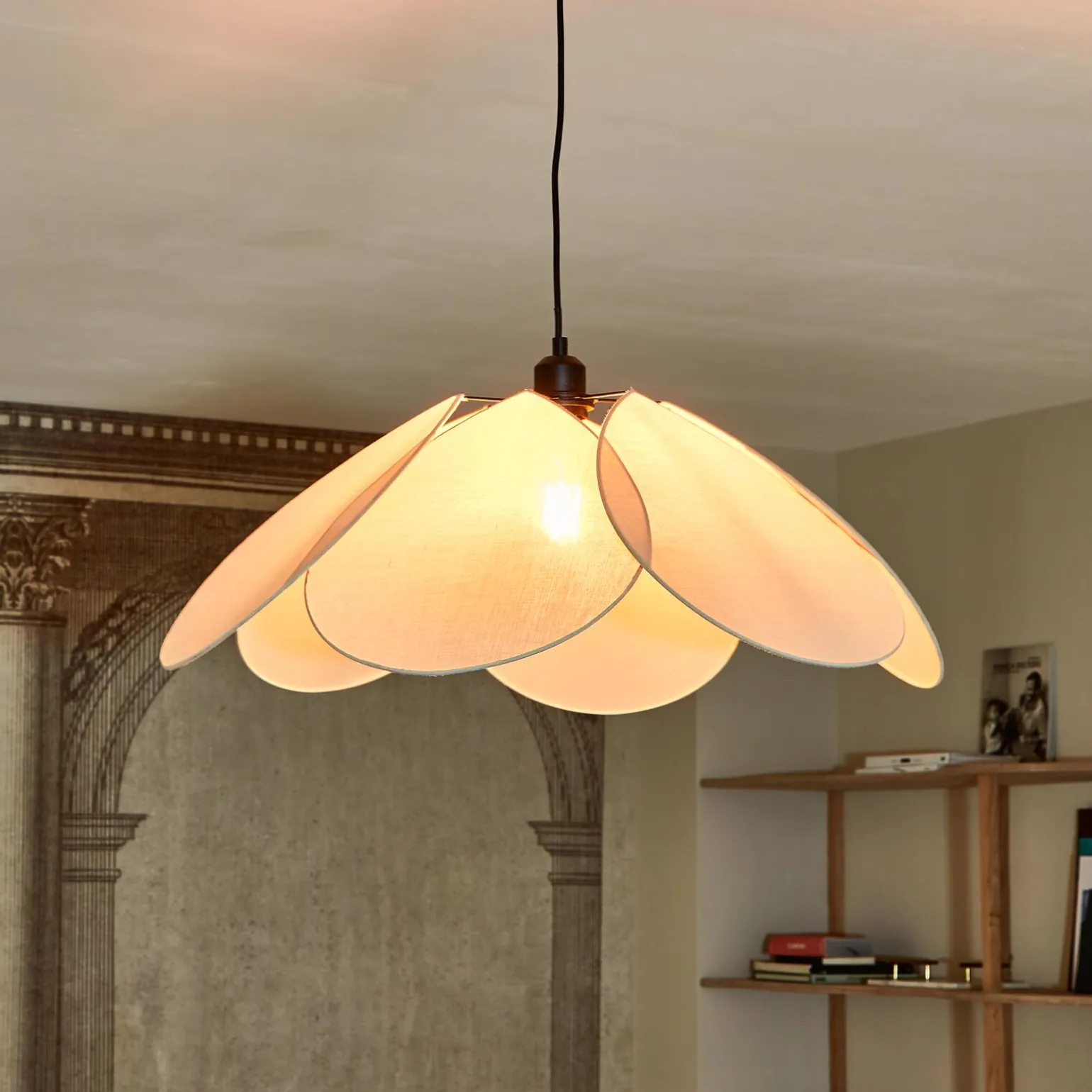 Ostaria Suspension ELA coloris rose pâle 23 x 69 cm - 4MURS