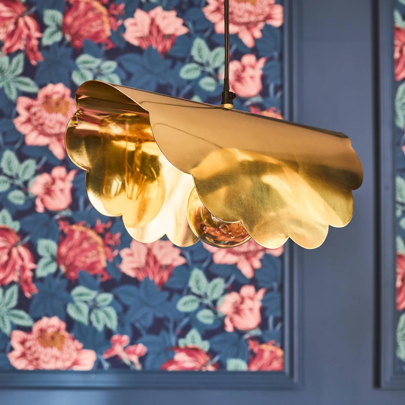 Ostaria Suspension HELLEMME coloris or 22 x 45 cm - 4MURS
