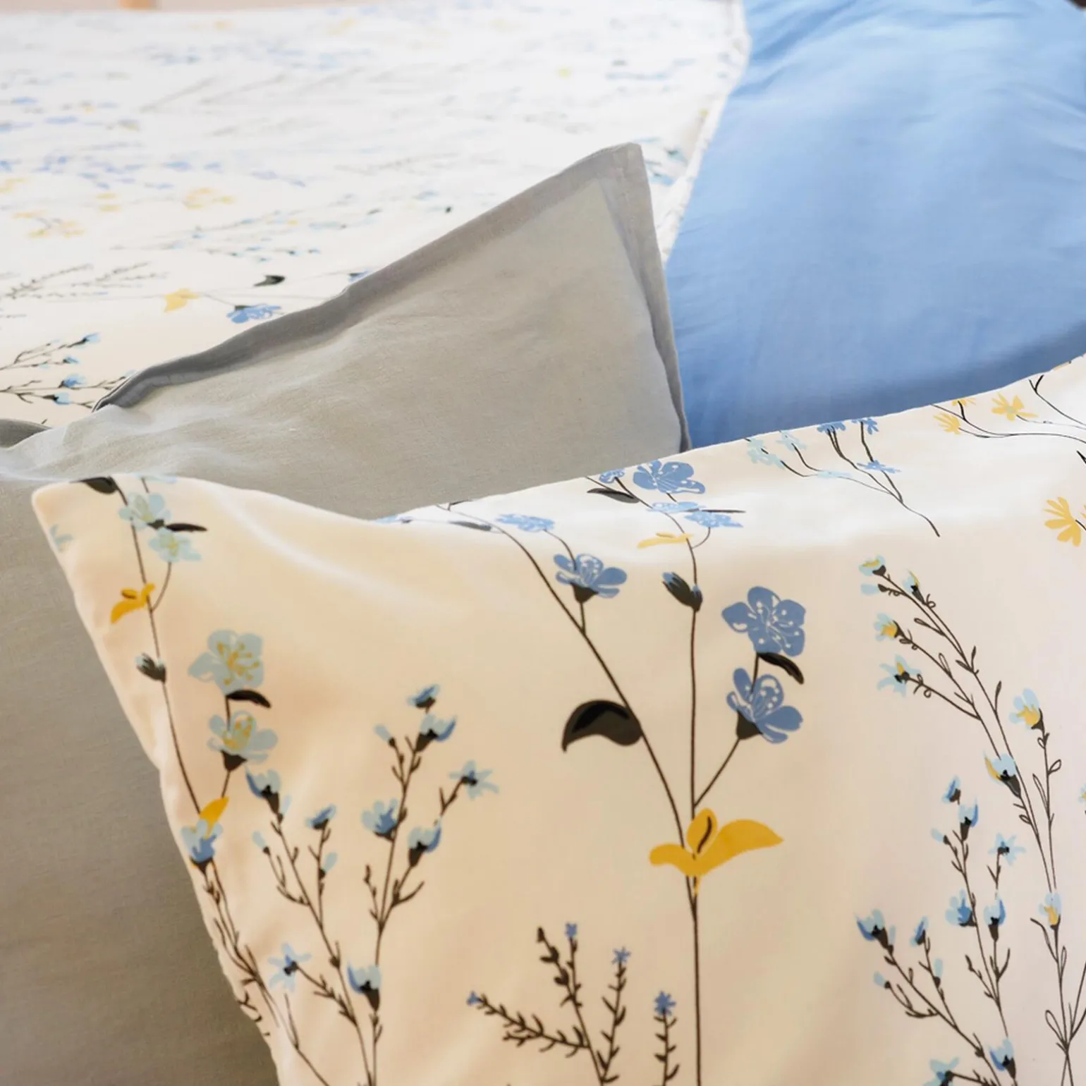 Parure de lit en satin de coton FANILLE multicolore 240 x 220 cm