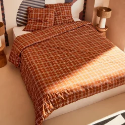 Parure de lit en toile de coton CRAFTED CHECK camel 260 x 240 cm