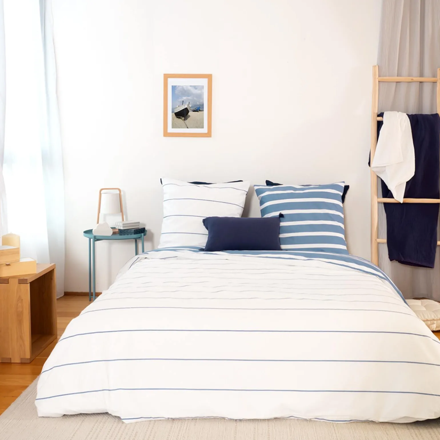 Parure de lit en toile de coton STRIPES bleu 260 x 240 cm - 4MURS
