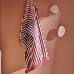 Serviette éponge LUIZA coloris bordeaux 50 x 100 cm - 4MURS