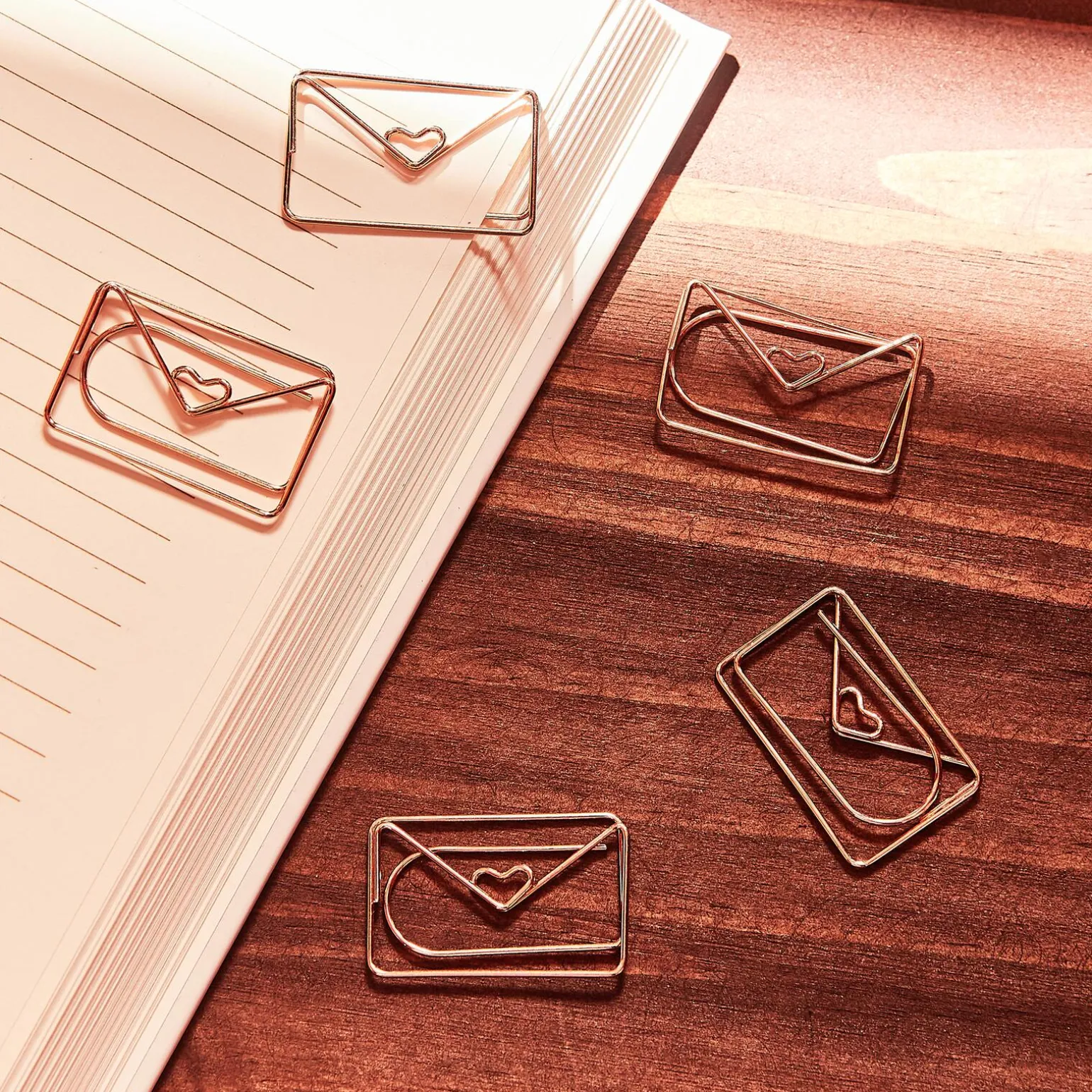 Suck Uk Clipboard ENVELOPPE coloris rose gold - 4MURS