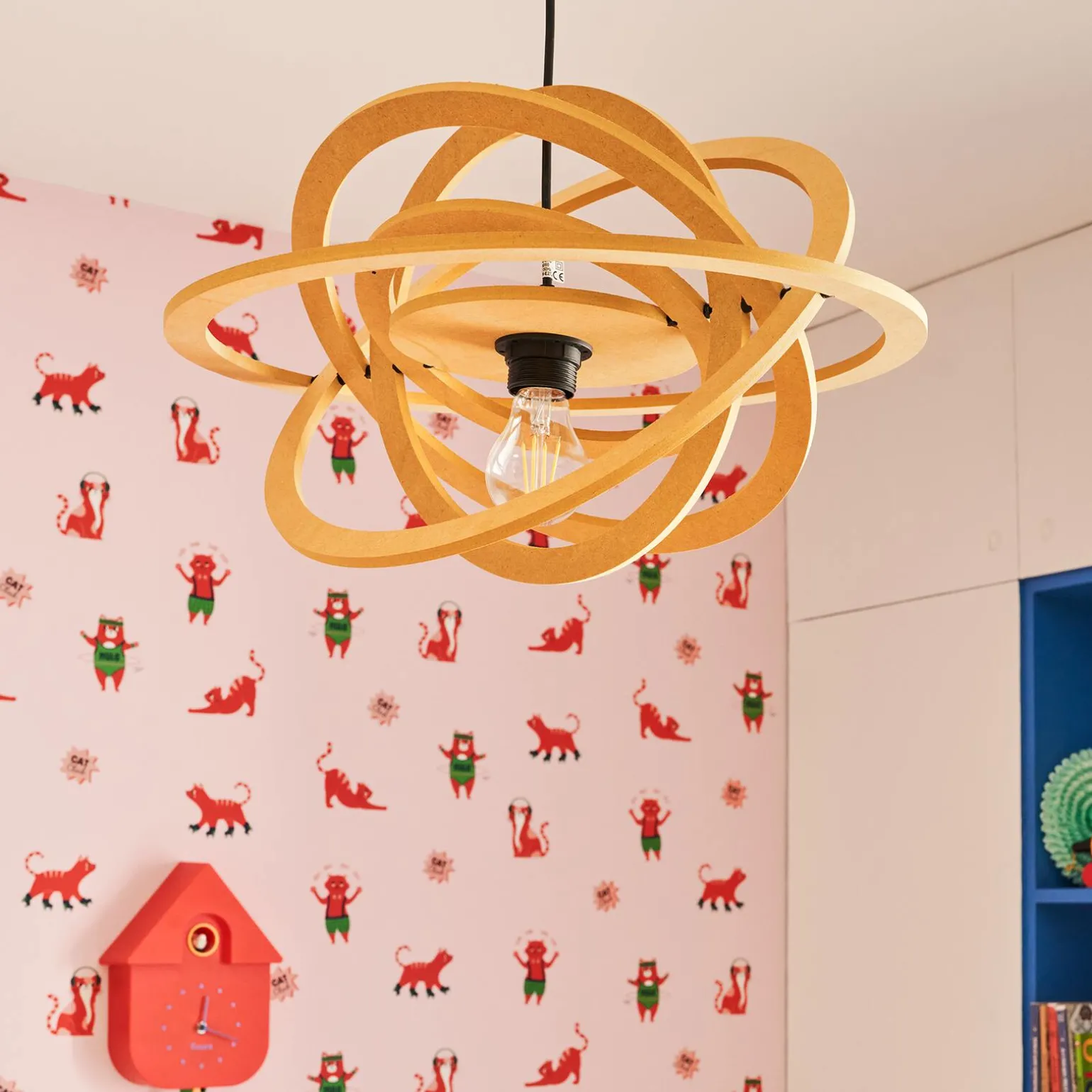 Suspension REVOLUTION coloris jaune 43,5 x 43,5 cm - 4MURS