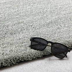 Tapis FEEL coloris gris perle 80 x 150 cm - 4MURS