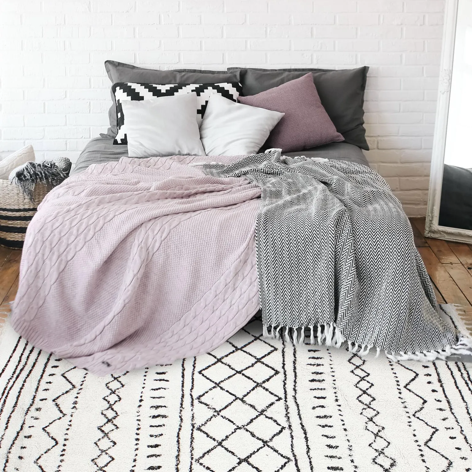 Tapis LAÏLA coloris blanc 130 x 190 cm - 4MURS